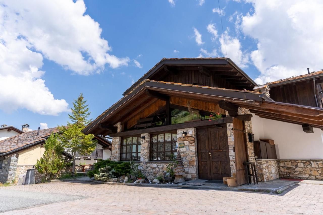 Hotel Des Alpes เซนต์-เรมี-อัม-บอสเซส ภายนอก รูปภาพ