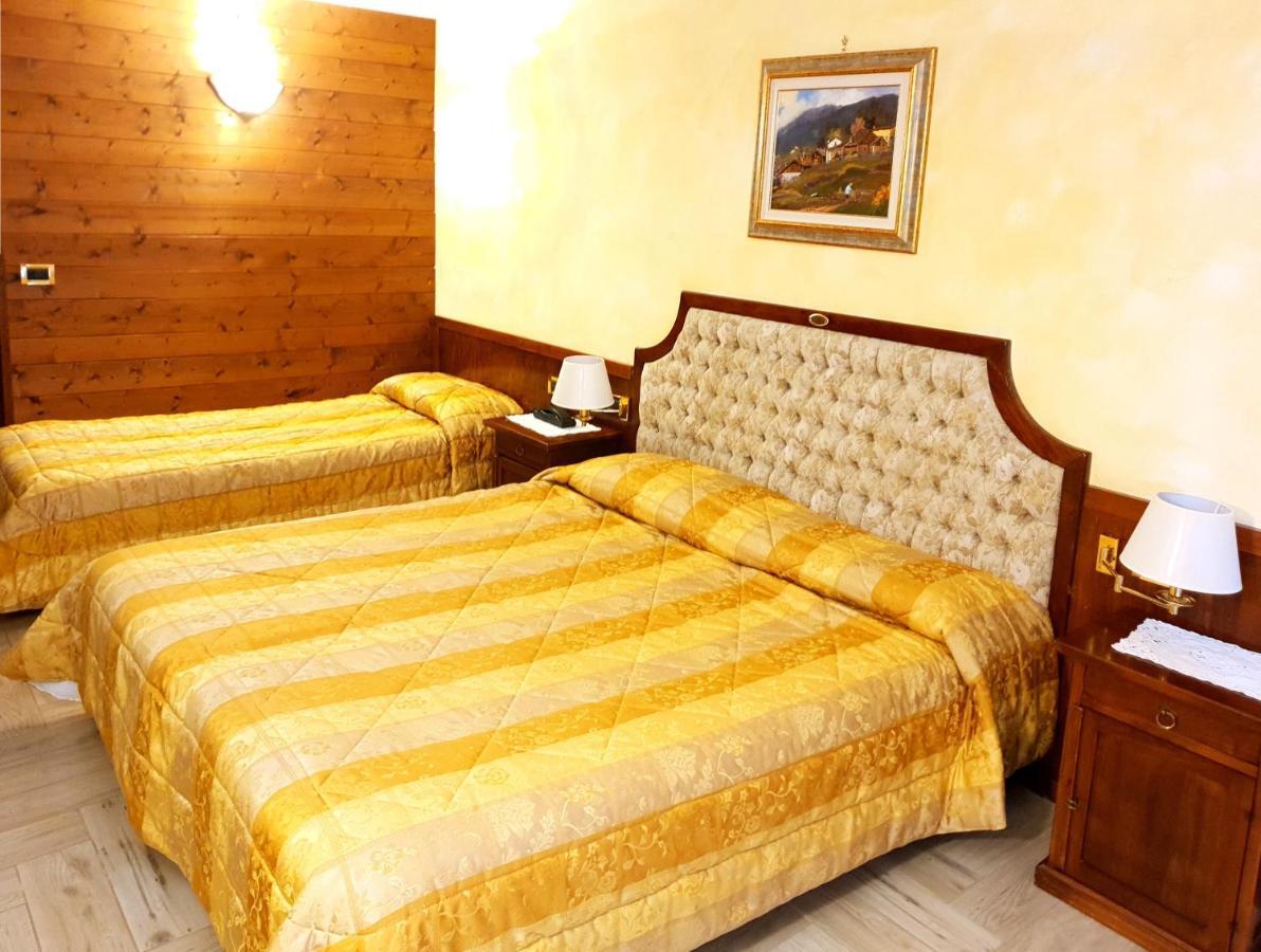 Hotel Des Alpes เซนต์-เรมี-อัม-บอสเซส ภายนอก รูปภาพ