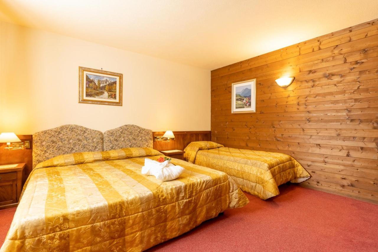 Hotel Des Alpes เซนต์-เรมี-อัม-บอสเซส ภายนอก รูปภาพ