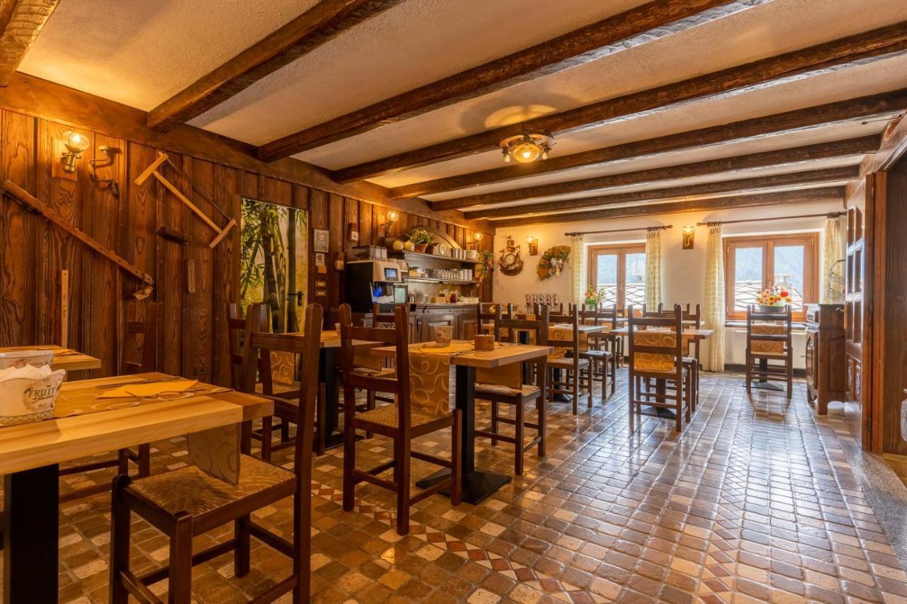 Hotel Des Alpes เซนต์-เรมี-อัม-บอสเซส ภายนอก รูปภาพ