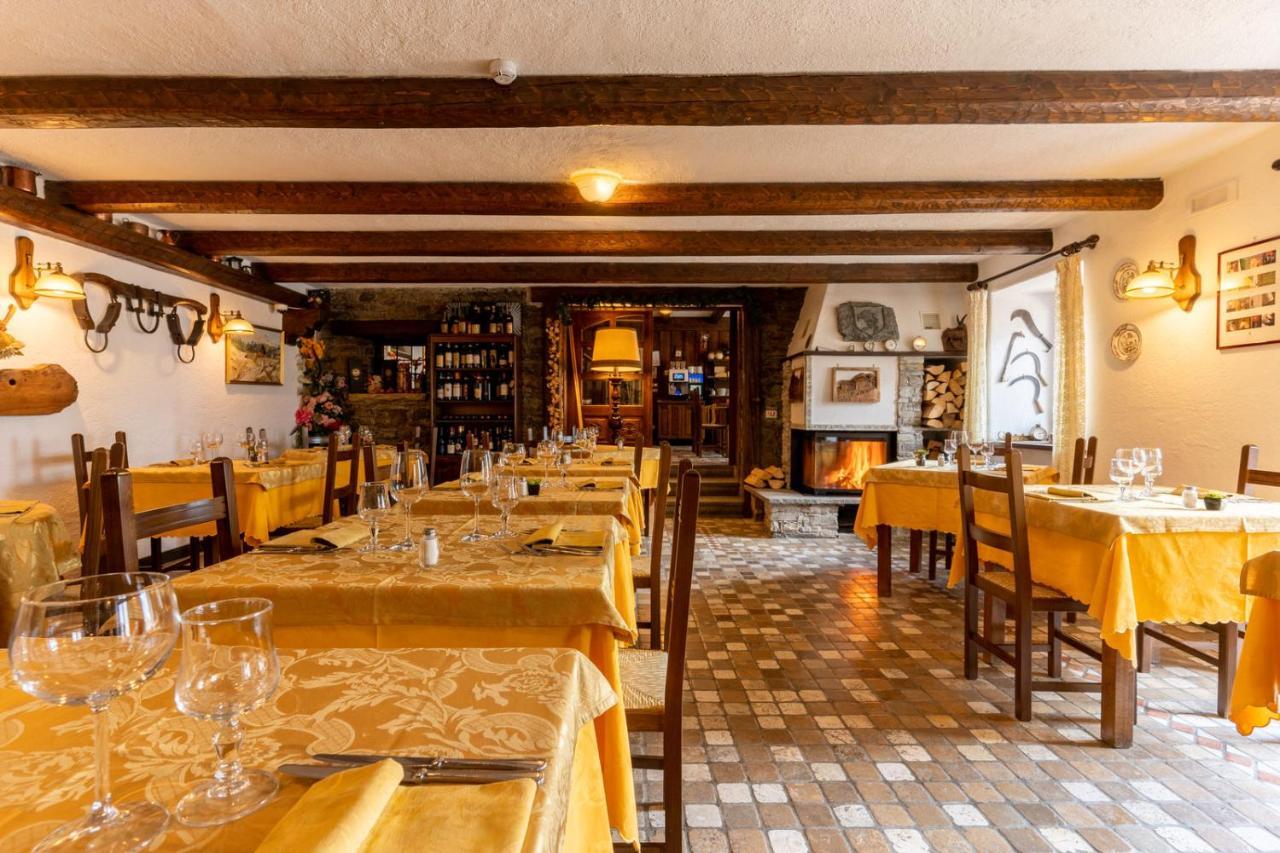 Hotel Des Alpes เซนต์-เรมี-อัม-บอสเซส ภายนอก รูปภาพ
